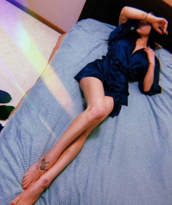 Огненная красотка приглашает в гости и обещает самые горячие и страстные моменты. Я настоящая профессионалка в своем деле, приезжай и убедись сам! 12102, 22 года